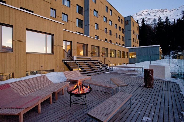 Hostal Youth Hostel St. Moritz
