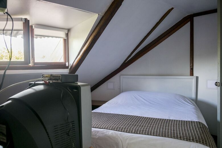 Hostal Posada Del Maple - Hostel