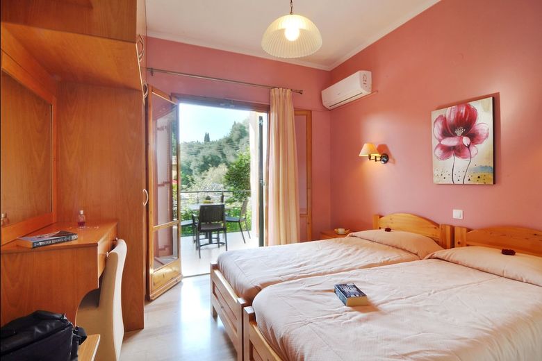 Hotel Marilena Studios