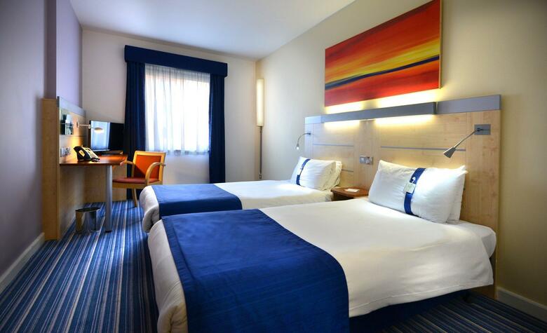 Holiday Inn Express Hotel Dublin Airport