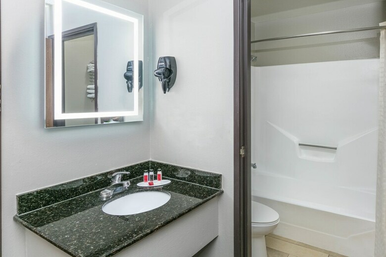 Hotel Howard Johnson By Wyndham New Braunfels