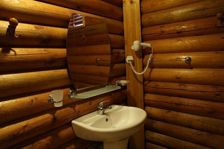 Woodline Hotel