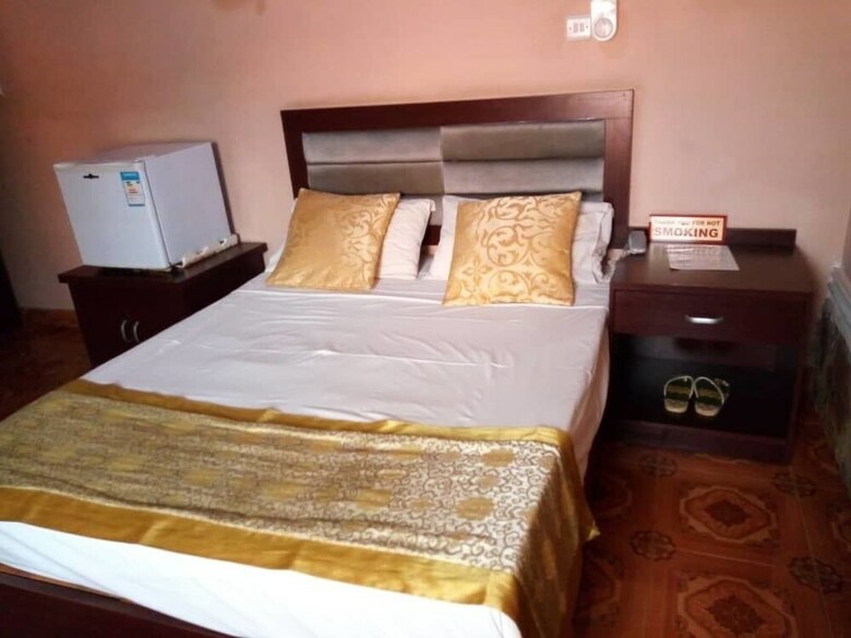 T.s. Hotel