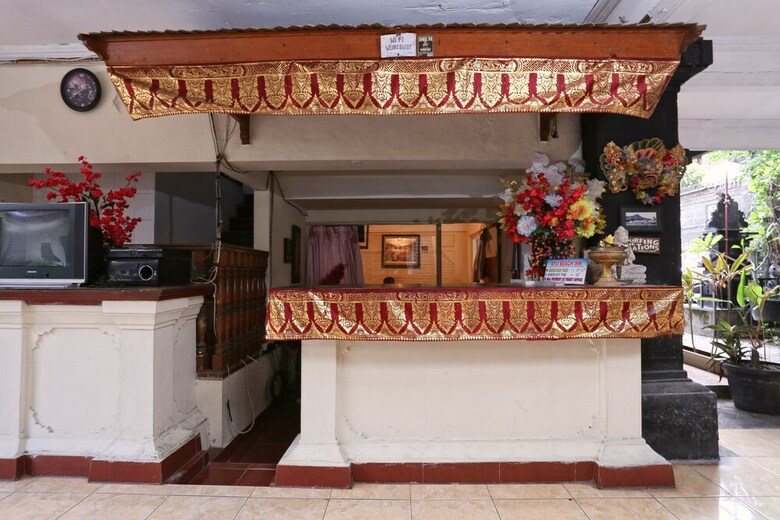 Hotel Reddoorz @ Poppies Lane 1