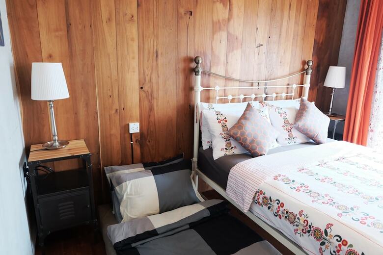 Hotel Rimrabeang Amphawa Cafe And Suite