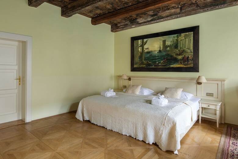 Hotel Tyn Yard Residence