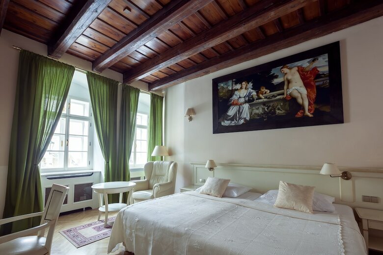 Hotel Tyn Yard Residence