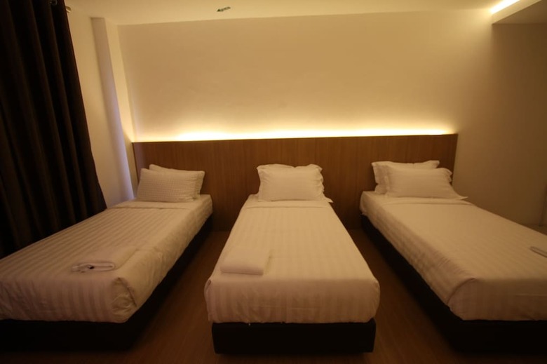 Place2stay Business Hotel - Waterfront