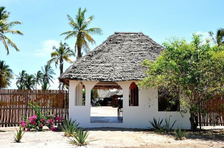 Hotel Kijongo Bay Beach Resort
