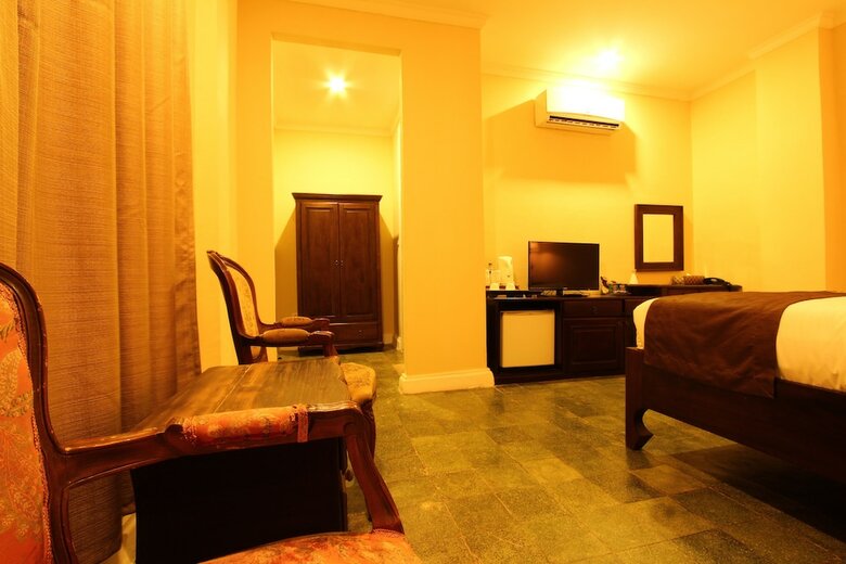 Le Luxe Boutique Hotel