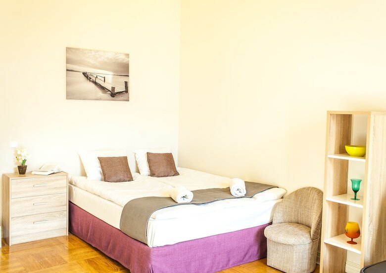 Mosaic Center Apartments
