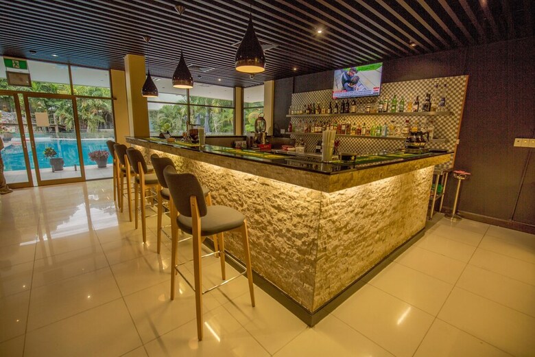 Gateway Hotel