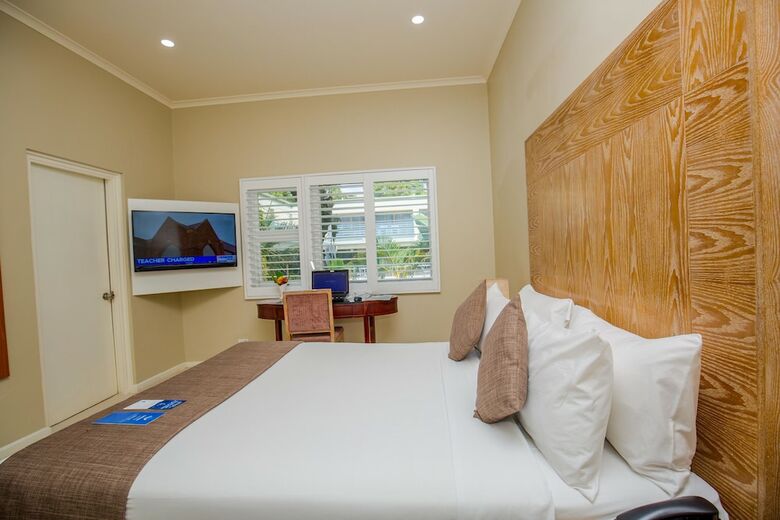 Gateway Hotel