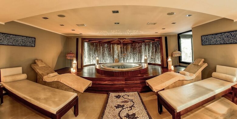 Hotel Village Park Resort And Spa Otel