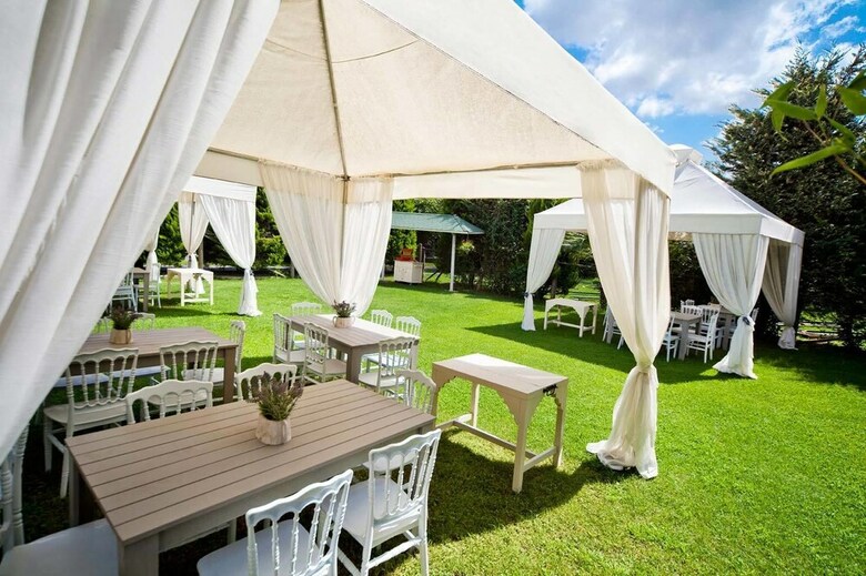 Hotel Village Park Resort And Spa Otel