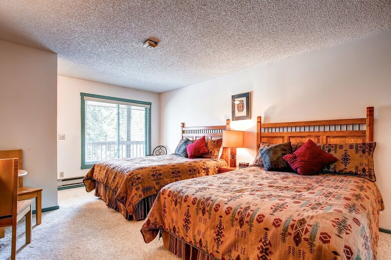 Tannenbaum Condominiums By Ski Country Resorts