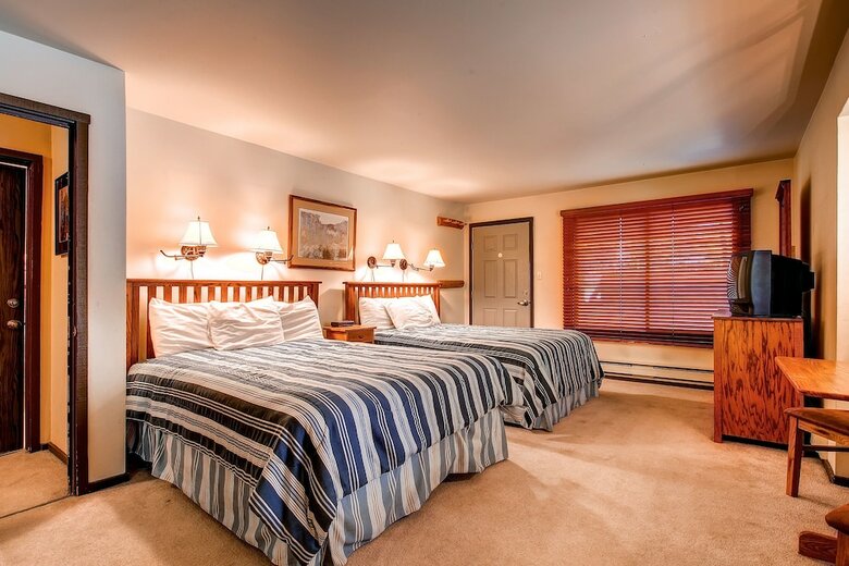 Tannenbaum Condominiums By Ski Country Resorts