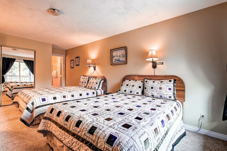 Tannenbaum Condominiums By Ski Country Resorts
