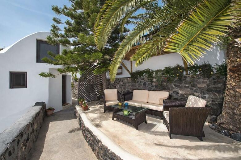 Old Vourvoulos Houses