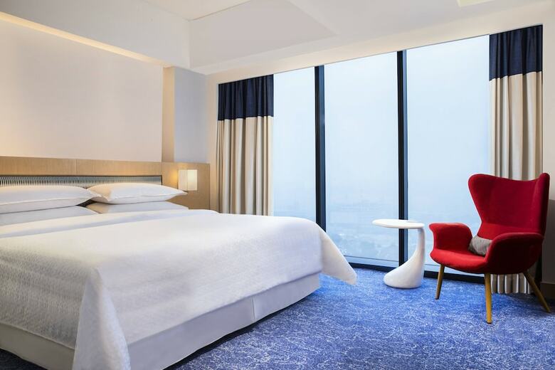 Hotel Four Points By Sheraton Surabaya