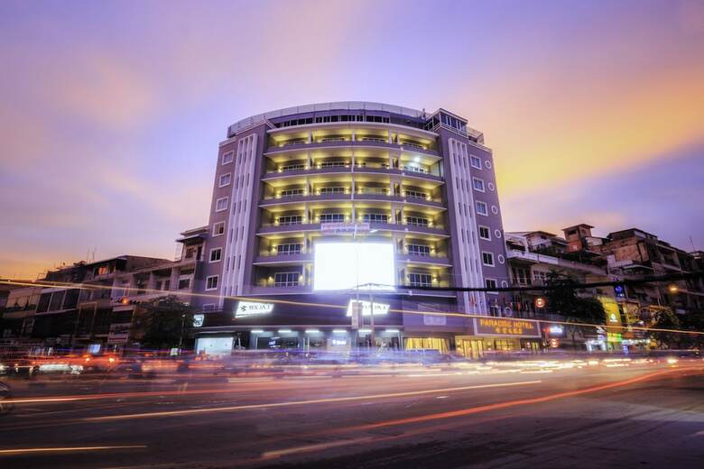 Paradise Hotel