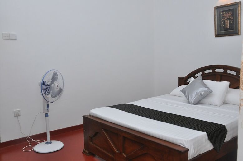 Hotel Kurumba Hills