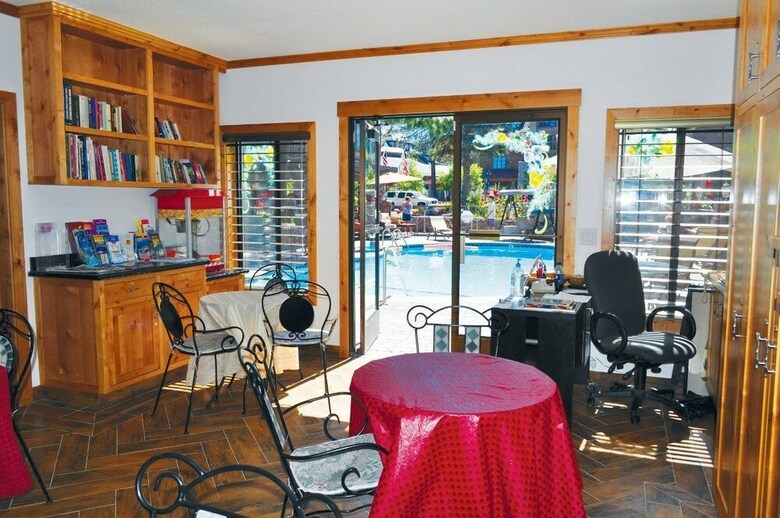Stardust Lodge