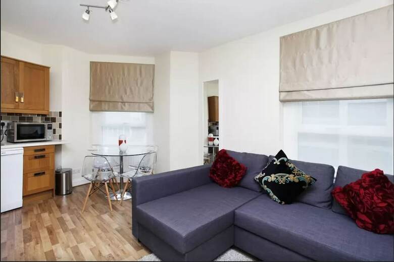 Shq Apartments
