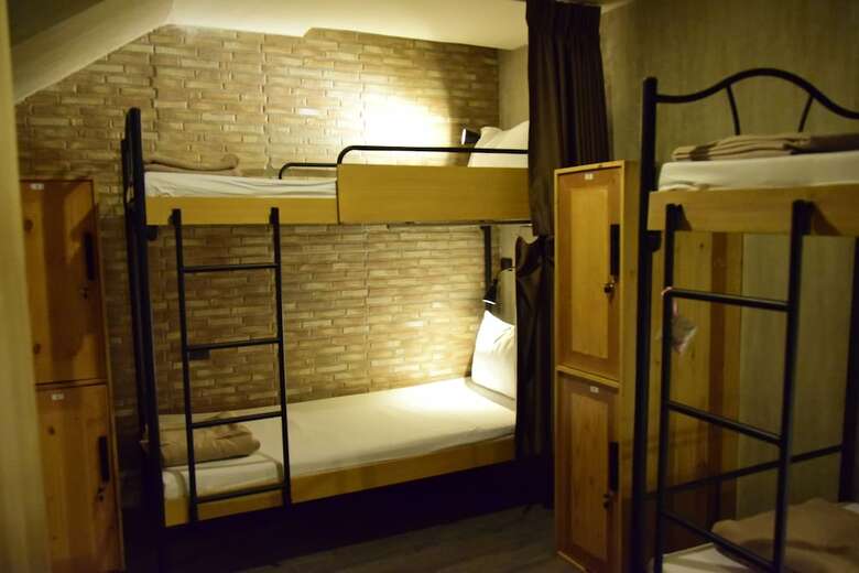 Hostal Double Five - Hostel