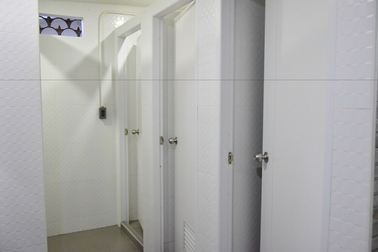 Hostal Double Five - Hostel