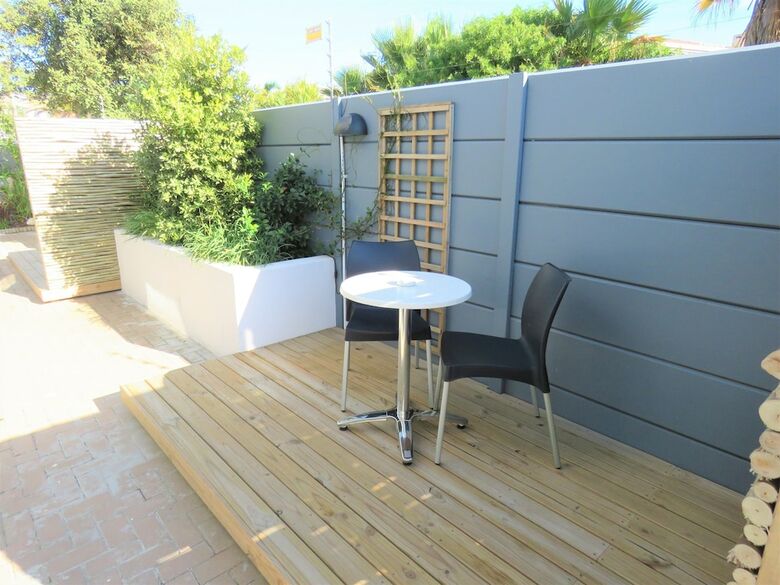 Apartamentos Ocean Breeze Sunset Beach