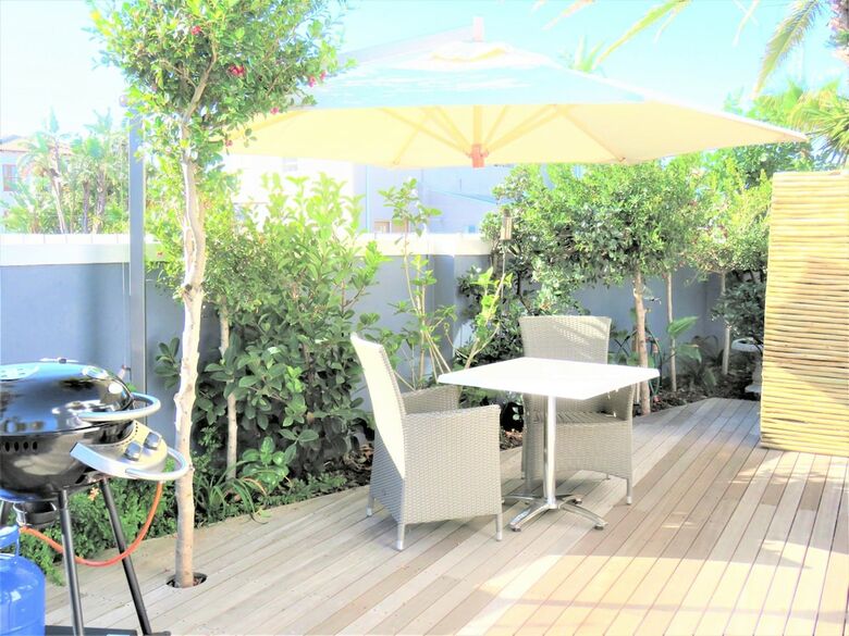 Apartamentos Ocean Breeze Sunset Beach