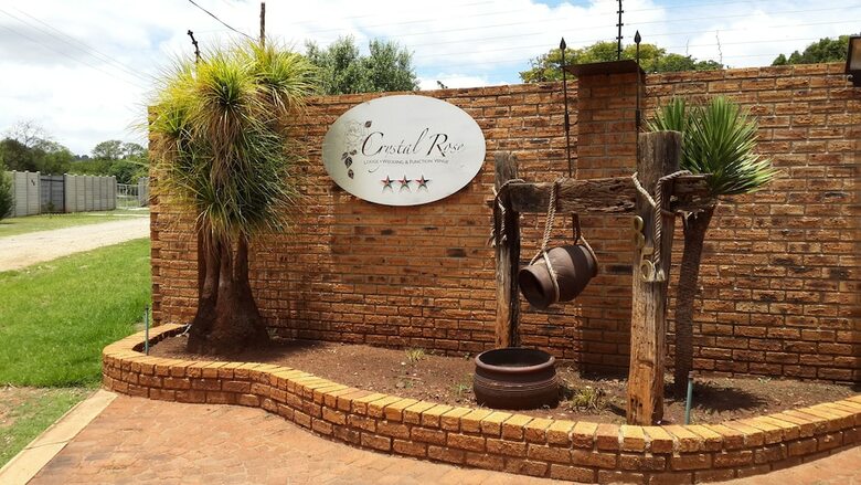 Hotel Crystal Rose Lodge