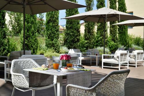 Glance Hotel In Florence