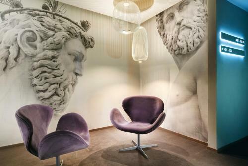 Glance Hotel In Florence