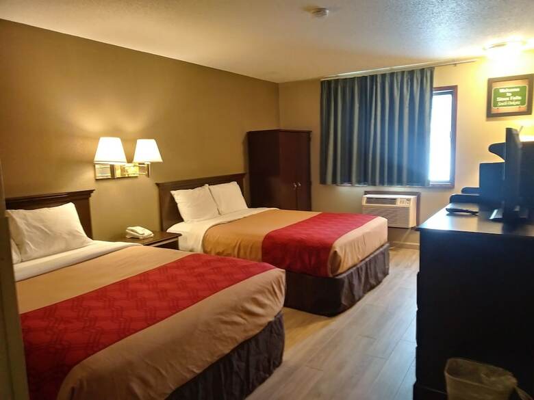 Hotel Econo Lodge North