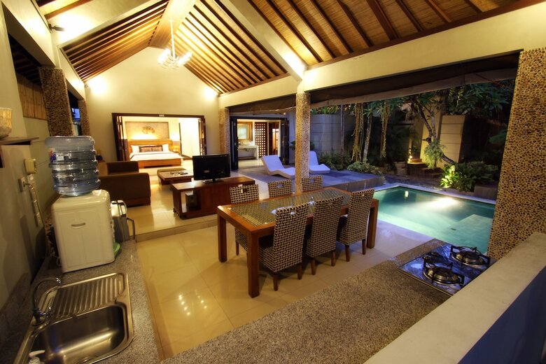 Hotel Grand Akhyati Villas & Spa