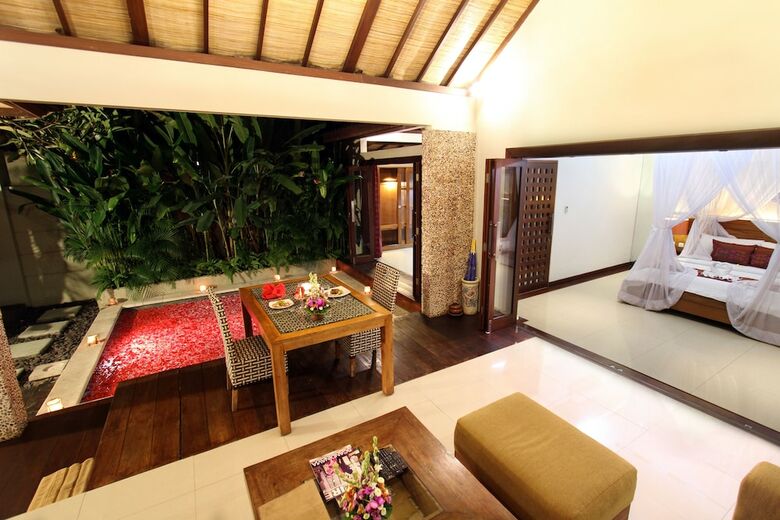 Hotel Grand Akhyati Villas & Spa