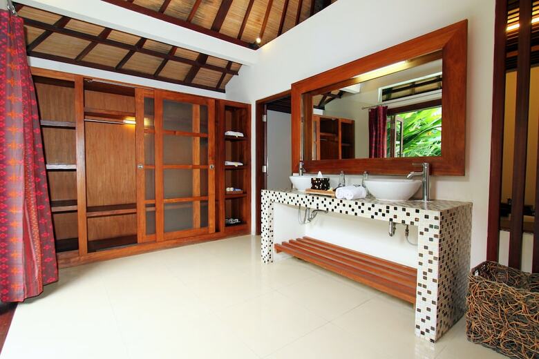 Hotel Grand Akhyati Villas & Spa