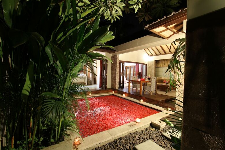 Hotel Grand Akhyati Villas & Spa