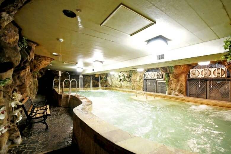 Green City Hotel