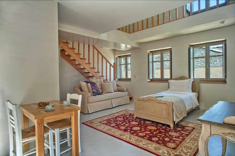 Hotel Haones Suites