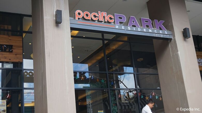 Pacific Park Hotel