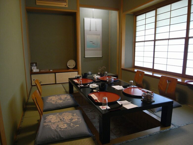 Kawakamiya Kasuitei