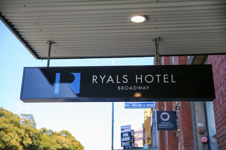 Ryals Hotel Broadway