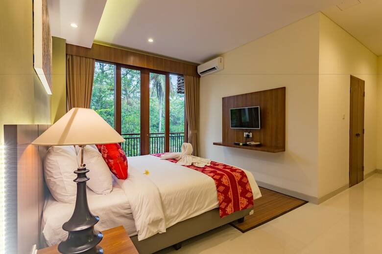 Villa River Sakti Resort