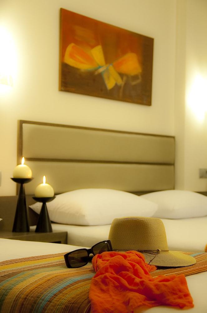 Hotel Epavlis