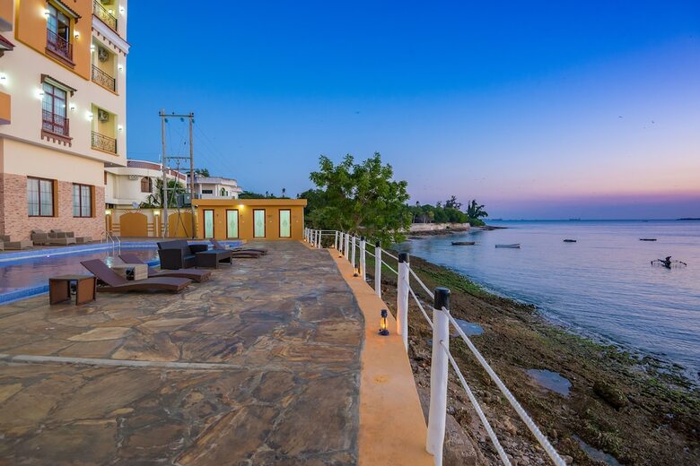 Hotel Golden Tulip Zanzibar Resort