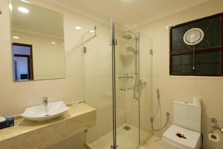 Hotel Golden Tulip Zanzibar Resort