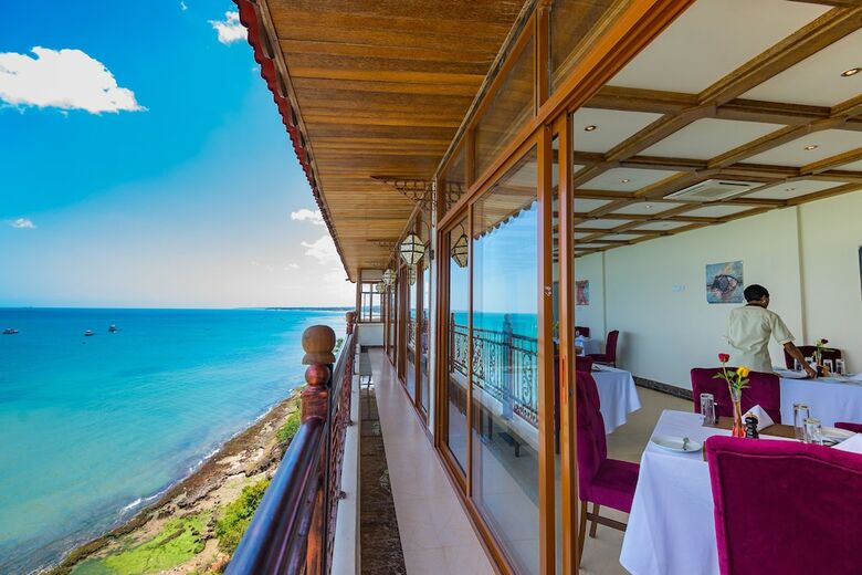 Hotel Golden Tulip Zanzibar Resort